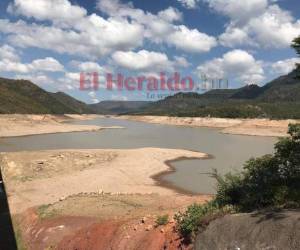 Las últimas fechas de agosto y los primeros días de septiembre han sido generosos en cuanto a lluvia en la capital de Honduras, pero no cambia el calendario de distribución de agua. Foto: Archivo EL HERALDO.