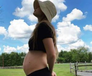 Una de las fotografías que compartió Gigi tras en escándalo por el supuesto nacimiento de su bebé.
