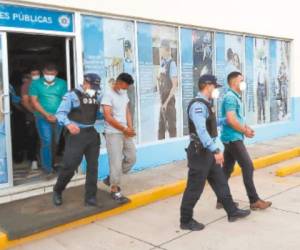En el marco de la Operación Chakal han sido capturados seis integrantes de la Policía Nacional vinculados al tráfico de personas.