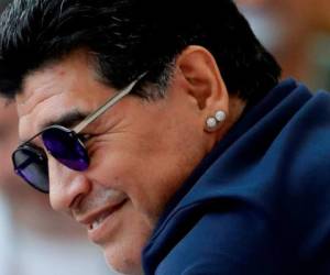 El documental busca mostrar más a Diego que a Maradona, y para ello, el productor hizo hablar al astro argentino, así como a toda su familia y a amigos. FOTO: AP