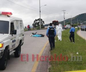 El terrible hecho se suscitó a eso de las 6:00 de la mañana, cuando Lagos se conducía en su motocicleta hacia el punto de buses Ulloa-UNAH-La Sosa. Foto: Estalin Irías / EL HERALDO.
