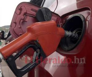 De centavos será el aumento de los combustibles a partir del lunes.
