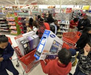 Ten en cuenta que las ofertas traen felicidad, pero también preocupaciones, no permitas que el consumismo te haga perder la dirección ante las compras.