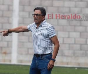 Salomón Nazar, entrenador de los Lobos, aseguró que el triunfo ante Real España se debió al ímpetu de sus jugadores. Foto: Ronal Aceituno / El Heraldo