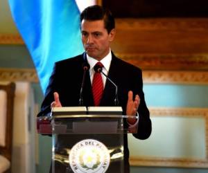 El presidente mexicano Enrique Peña Nieto habla en una ceremonia presidencial. Foto AFP