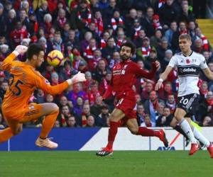 El egipcio Mohamed Salah adelantó al equipo de Jurgen Klopp (41), sumando su sexto gol este curso en la Premier.