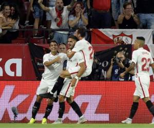El Sevilla dio la sorpresa en el Sánchez Pizjuán tras golear al Real Madrid 3-0. Foto:AFP