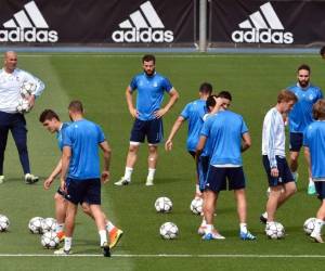 En mayo de 2014, tras 12 años de espera, el Real Madrid ya derrotó al Atlético en la final de la Champions (4-1) y levantó entonces su 'Décima'. Foto: AFP