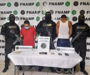 Los detenidos fueron identificados como Cristian Javier Barahona Marín (21) alias 'El Zarco' y alias 'El Flaco' de 17 años de edad. Foto: Cortesía.