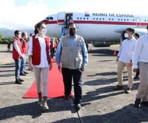 La reina Letizia quiso conocer directamente la situación que enfrentan los hondureños damnificados.
