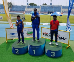 Medallas de plata y Honduras en Salto Triple en San Salvador.