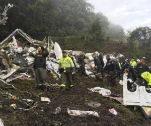 Lamia es investigada por supuestas responsabilidades en la caída del avión en Medellín con 77 personas a bordo, dejando un saldo de 71 muertos -entre ellos jugadores del Chapecoense- y seis sobrevivientes.