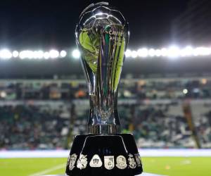 El trofeo que se llevará el campeón de la Liga MX.