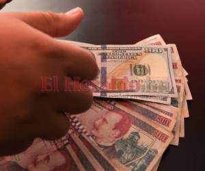 El deslizamiento del tipo de cambio de referencia del lempira ante el dólar se ha reducido en los últimos tres años.
