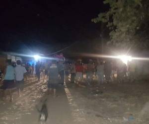 El cuerpo de la mujer quedó tirado en una calle de Catacamas, Olancho.