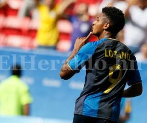Choco Lozano celebró con una señal de silencio para los argentinos que le hicieron comentarios racistas. Fotos: Juan Salgado.