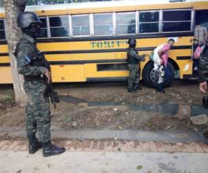 El traslado de los privados de libertad estuvo a cargo de las Fuerzas Armadas de Honduras, quienes administran el Instituto Nacional Penitenciario.