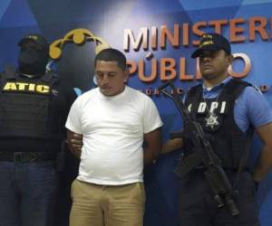 El condenado intimidaba a sus pequeñas víctimas con arma de fuego en mano hasta llevarlos a una área sola donde finalmente abusaba sexualmente de ellos. (Foto: ATIC)