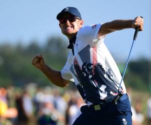 El británico Justin Rose superó al sueco Henrik Stenson en una jornada final.
