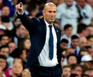 Zizou se siente respaldado por sus jugadores y confía en hacer un gran partido en el Camp Nou. Foto: AFP