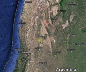 Sergio Uñac, gobernador de la provincia de San Juan, dijo el martes a periodistas que dos niños sufrieron traumatismos moderados y un adulto sufrió uno de carácter grave. Todos ellos fueron trasladado al hospital. Foto: Servir Cathalac