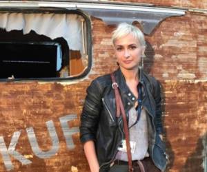 Halyna Hutchins, la directora de fotografía que murió tras recibir un disparo de Alec Baldwin. Foto Instagram
