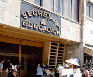 Los exámenes se realizarán durante dos días en lugar y hora que serán dados a conocer próximamente por la Secretaría de Educación.