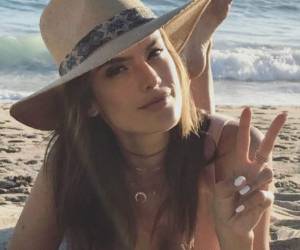 La modelo Alessandra Ambrosio lleva varios años viviendo en Estados Unidos por su trabajo. Foto: Instagram