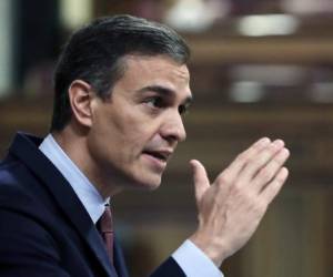 El presidente del gobierno, Pedro Sánchez, habla durante una sesión parlamentaria en Madrid, España, el miércoles 21 de octubre de 2020. (AP Foto/Manu Fernández, Sondeo).