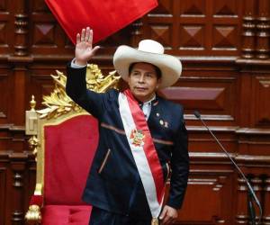 La oposición alega “incapacidad moral” de Castillo para el cargo y necesita 52 votos, del total de 130 congresistas, para abrir el debate.