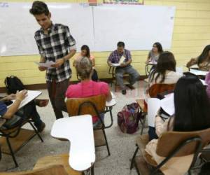 La UNAH tiene matriculados más de 93 mil estudiante en los centros regionales con que cuenta a nivel nacional. Foto: EL HERALDO