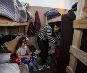 La familia prepara sus malestas para retornar a Guatemala. Foto: Cortesía Univisión