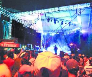 El concierto se realizó en la calle principal de La Entrada, Copán.