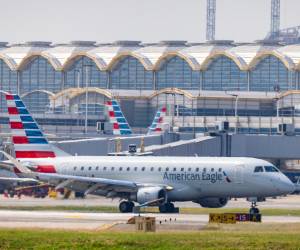 Autoridades indicaron que el olor fue causado por una placa de circuito sobrecalentada que ya fue reemplazada y confirmaron que no existe riesgo para el personal.