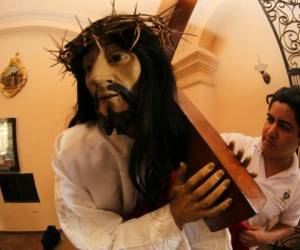 El Nazareno es la imagen que se utiliza en las procesiones del Vía Crucis de Viernes Santo en la capital.Foto: Johny Magallanes/El Heraldo