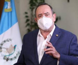 El presidente guatelmante anunció las medidas durante una cadena nacional.