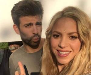 Gerard Piqué junto a Shakira se divierten tomándose selfies y publicándolas en sus cuentas de redes sociales. (Foto: @shakira en Instagram)