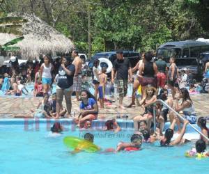 Las autoridades hondureños temen que, tras Semana Santa, se registre un alza en los casos, las hospitalizaciones y muertes por covid-19. Foto: Marvin Salgado / EL HERALDO.