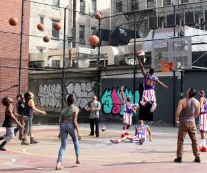 Una imagen de la espectacular coreografía de los Trotamundos.