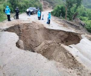 El municipio de Trojes se encuentra incomunicado desde horas antes de que la tormenta tropical Eta ingresara al territorio nacional.