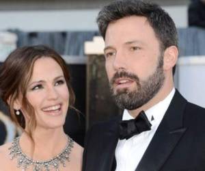 Ben Affleck escribió un sentido mensaje a Jennifer Garner en sus redes sociales, junto a un par de fotografías y hasta un video. FOTO: AFP