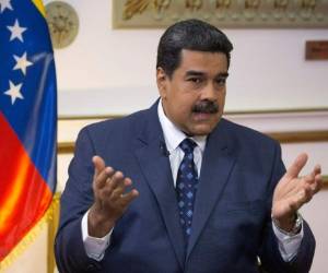Maduro respaldado por Rusia, Cuba, China y Turquía, asegura que terminará su periodo (2019-2025). Foto: AP