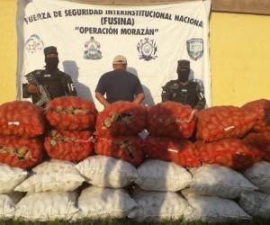 El detenido fue trasladado a la fiscalía correspondiente para ser investigado. Foto: EL HERALDO