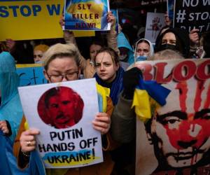En varias partes del mundo se han realizado protestas exigiendo a Rusia un alto al fuego en Ucrania.