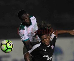 Acción del partido entre Platense y Honduras de El Progreso. Foto: El Heraldo.