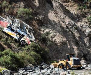El accidente ocurrió en un tramo angosto de la Carretera Central, que une Lima con la Sierra Central peruana, cerca de Matucana, 60 km al este de la capital.