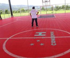 Condepor indicó que la cancha deportiva en Trojes, El Paraíso, ubicada dentro de una residencial privada, se construyó en un lote cedido por una empresa a la Alcaldía Municipal.