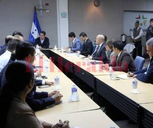 El presidente Juan Orlando Hernández se reunió con representantes de los sectores energéticos del país. Foto David Romero / EL HERALDO