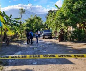 Las autoridades acordonaron la escena para realizar las respectivas labores de investigación en el área y el levantamiento del cuerpo. Foto: Cortesía