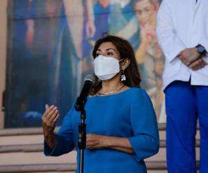 En la jornada de vacunación se incluirá a los adultos mayores de los asilos de ancianos en todo el país.